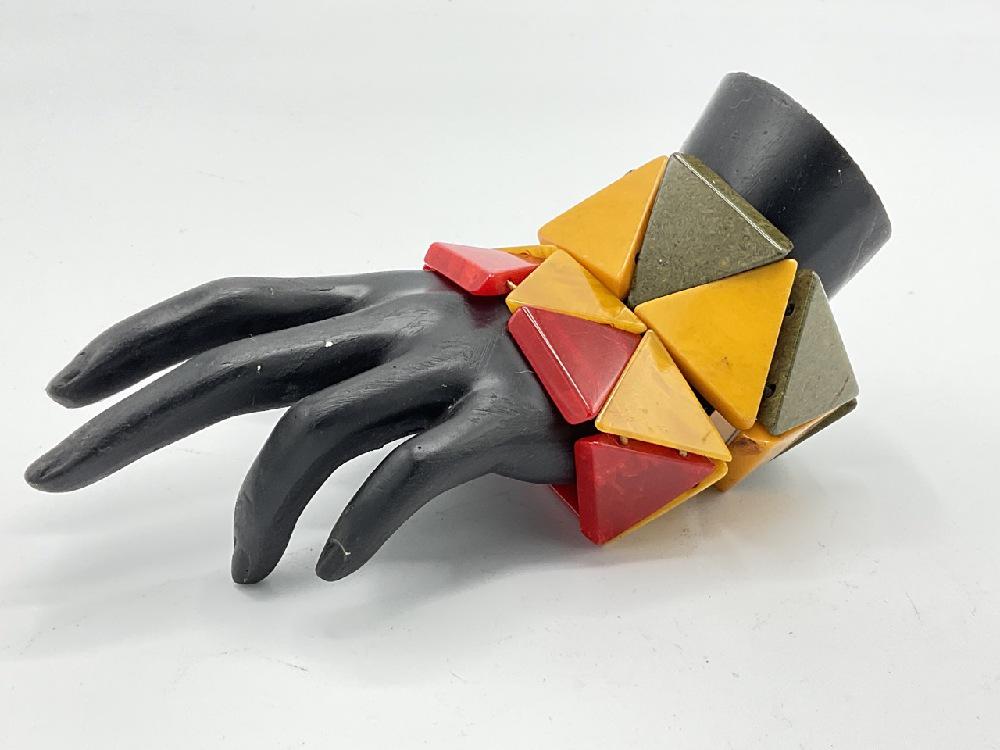 Two (2) Vintage Bakelite Vintage Stretchy Bracelets (1 of 3)