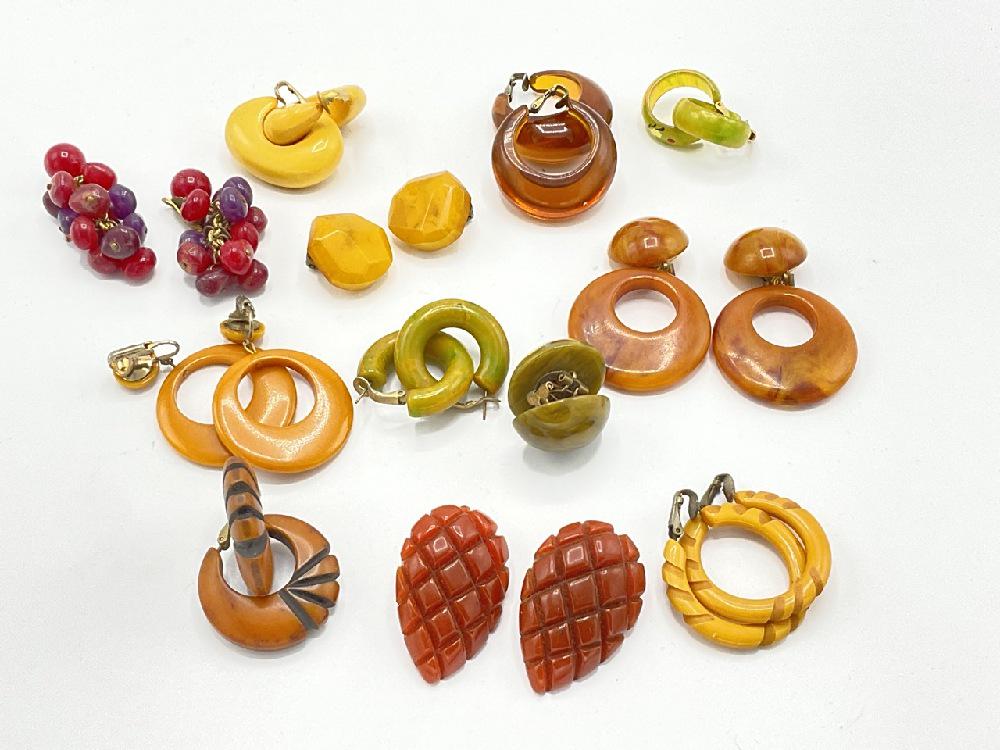 Twelve (12) Pairs of Compiled Bakelite Earrings: Twelve 12) pairs of compiled Bakelite earrings.