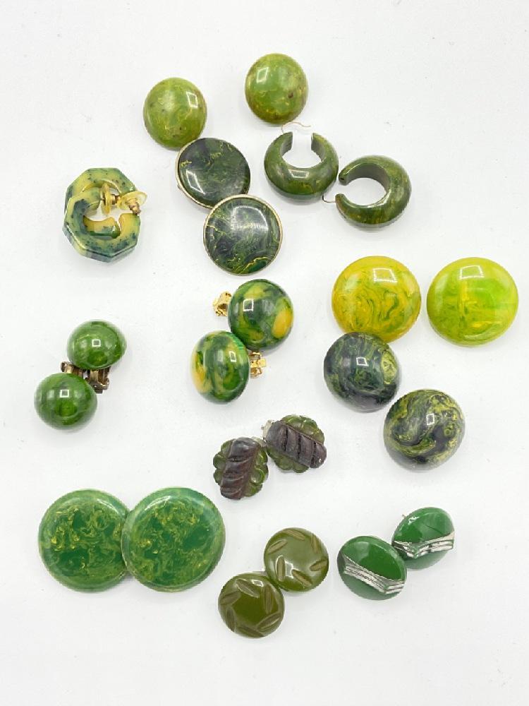 Twelve (12) Pairs Vintage Green Bakelite Earrings (1 of 3)