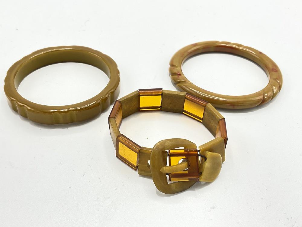 Three (3) Vintage Bakelite Bracelets (1 of 4)