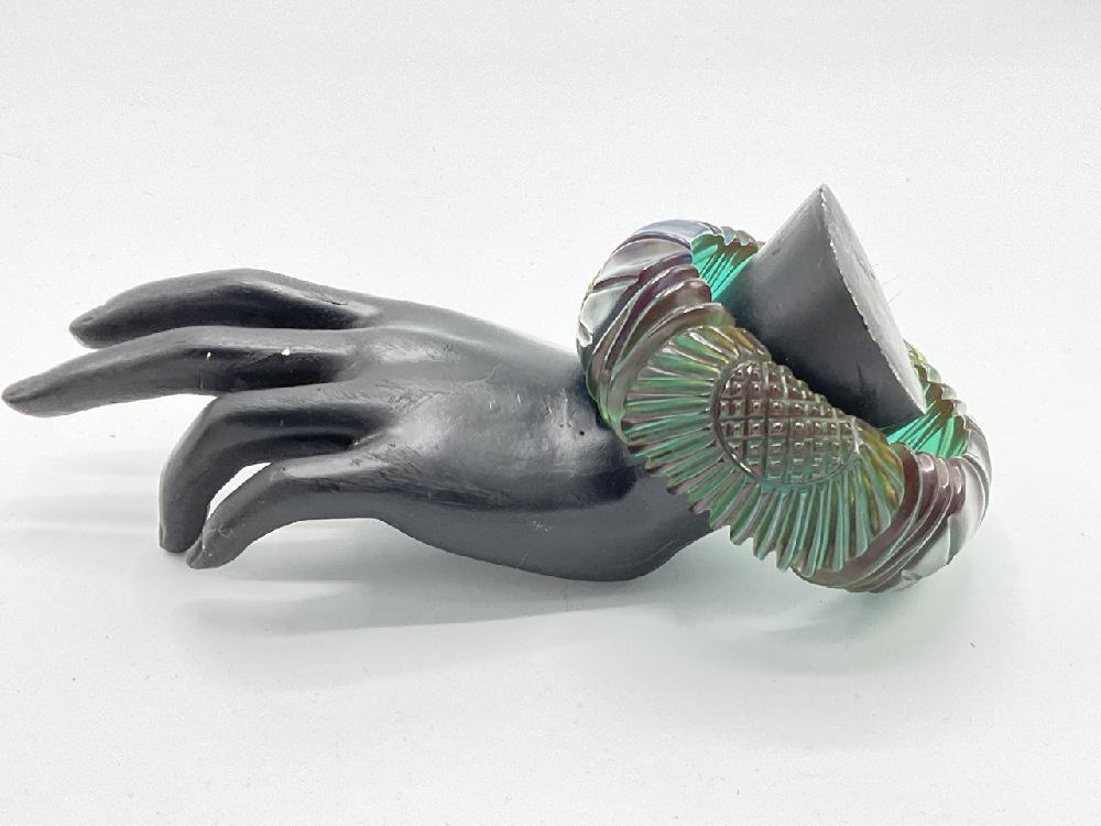 Green Two Tone Carved Vintage Bakelite Bangle Bracelet (1 of 4)