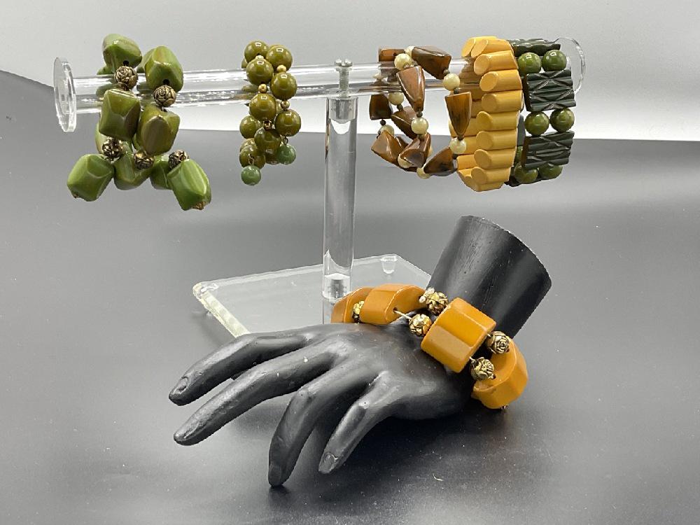 Six (6) Vintage Bakelite Stretchy Bracelets (1 of 5)