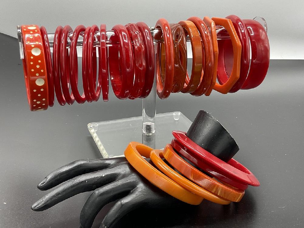 Twenty-Four (24) Vintage Bakelite Bangle Bracelets (1 of 6)