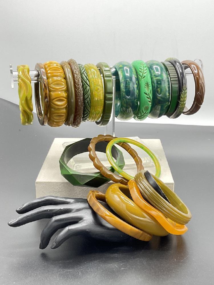 Twenty-One (21) Vintage Bakelite Bangle Bracelets (1 of 10)
