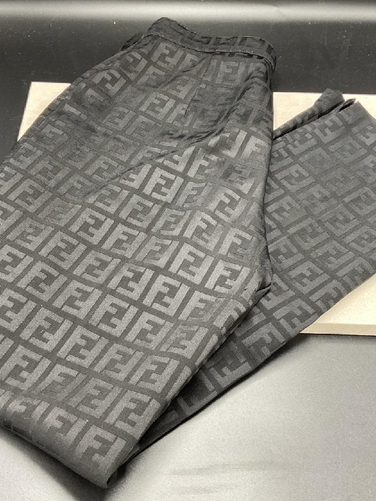 Fendi Women's Pants Size XL: Fendi size XL Women's pants. Minor pulls, used but overall good. Please see photograph preview.