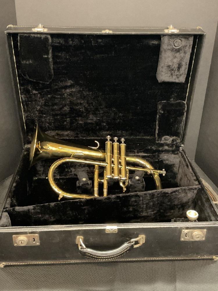 Eterna By Getzen Brass Cornet Horn (1 of 7)