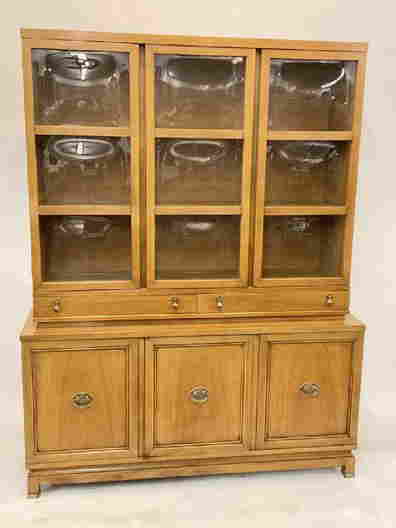 Display & China Cabinets