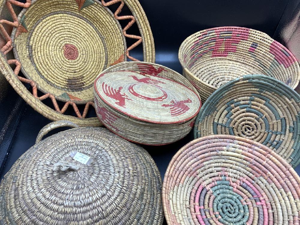 Six (6) Assorted Navajo Baskets (1 of 8)