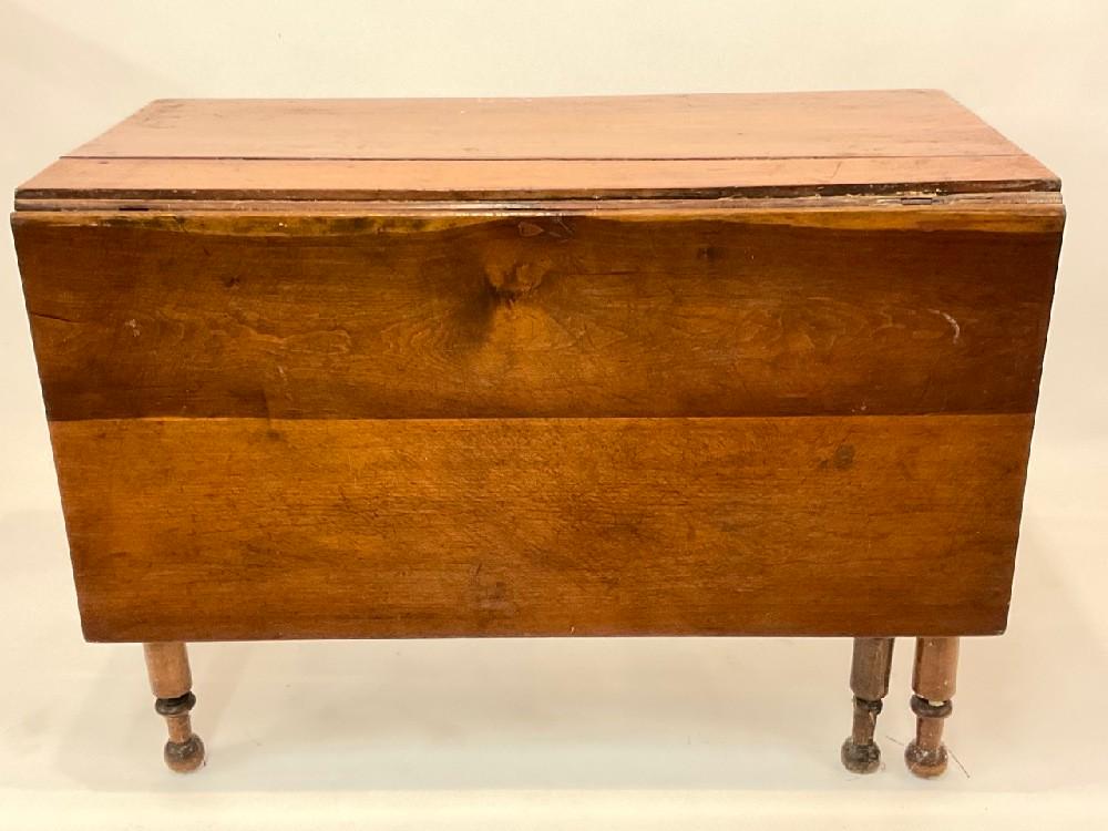 18th/19th c. American Drop Leaf Table * Hudson Valley (1 of 7)