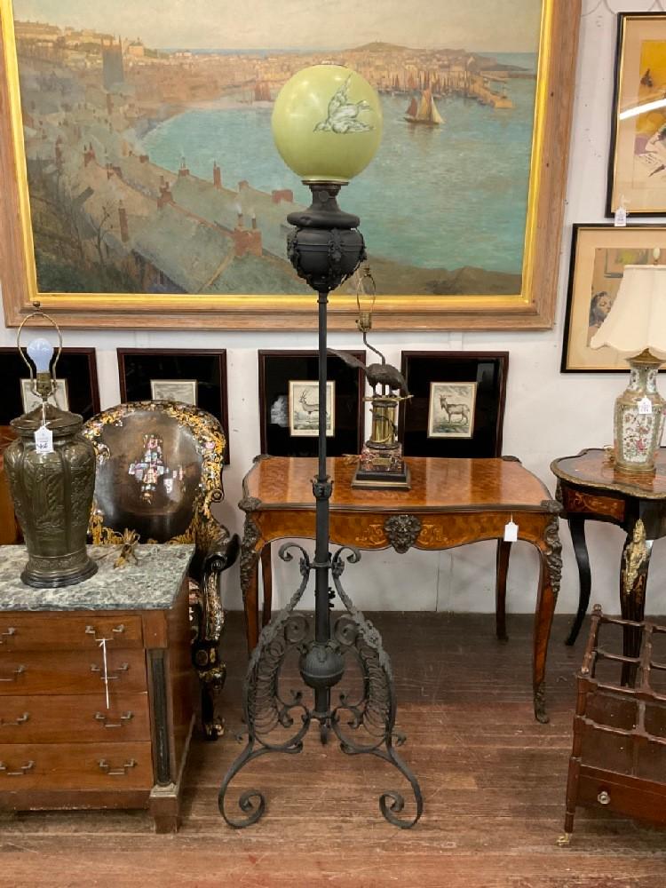 Victorian Banquet Lamp (1 of 5)