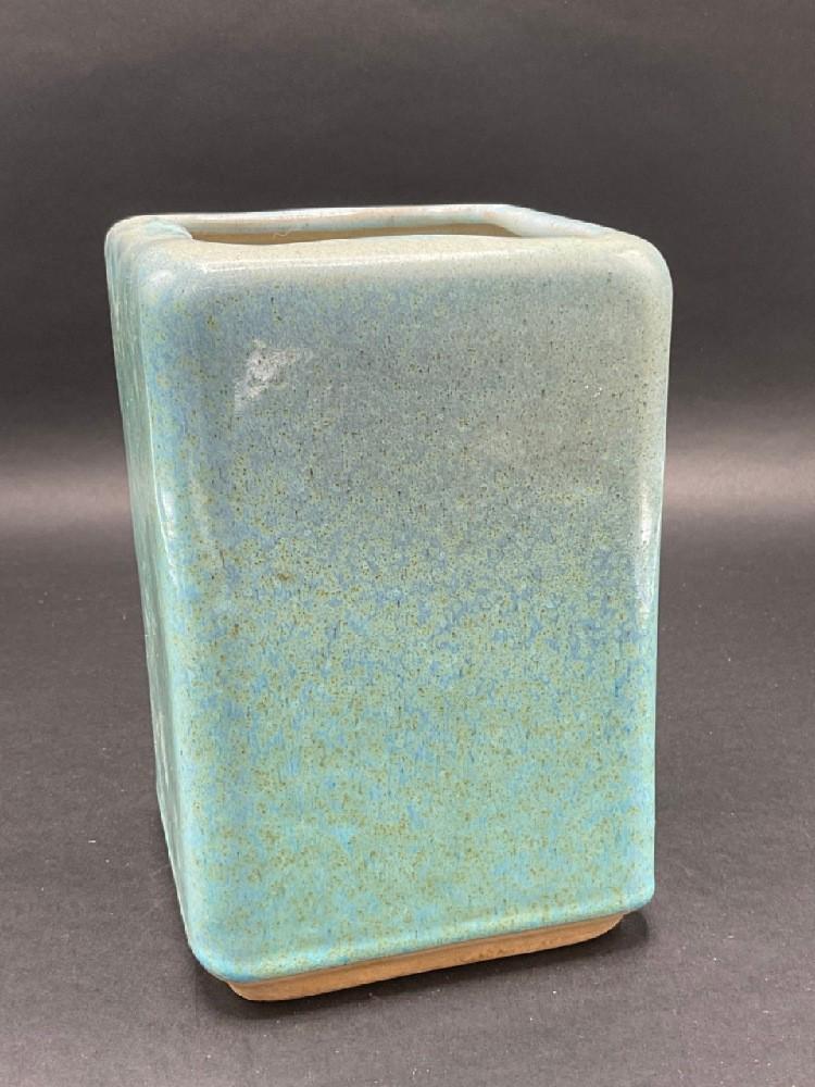 Glidden Pottery Vase (1 of 4)