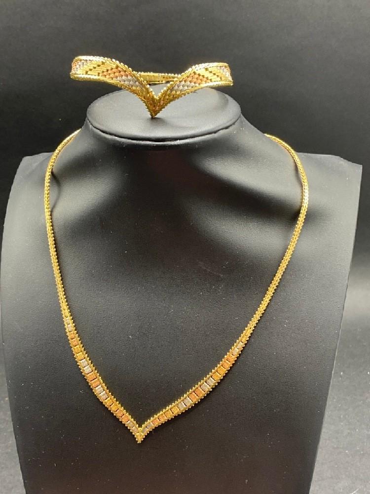14K Gold "V" Necklace and Bracelet.. Italy (1 of 4)