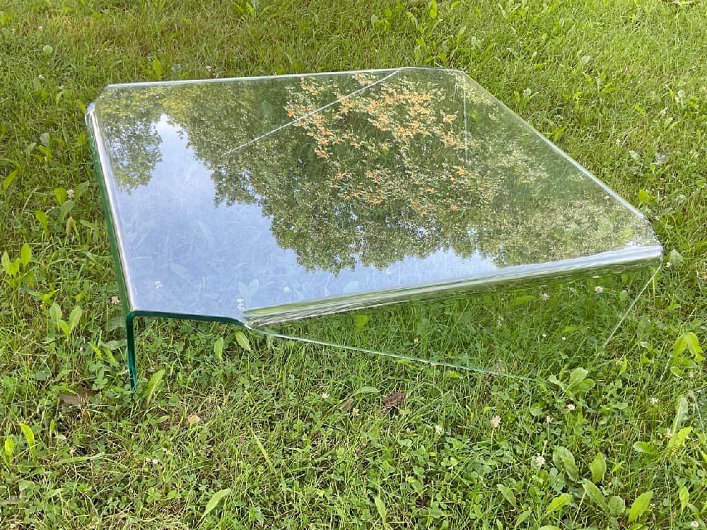 Modern Design Bent Glass Coffee Table (1 of 6)
