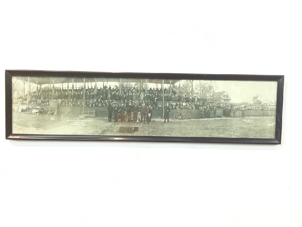 Winchester Team, Exibition Shoot Oct.5, 1920 Fitchburg, Mass Panoramic Framed Photo: Winchester Team, Exibition Shoot Oct.5, 1920 Fitchburg, Mass Panoramic Framed PhotoGood Condition,Please See Preview Photographs Dimensions: Overall w/Frame 36” L x 9” H