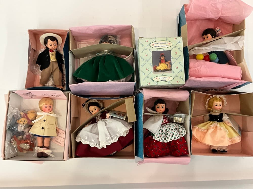 Madame Alexander Dolls: Madame Alexander Dolls