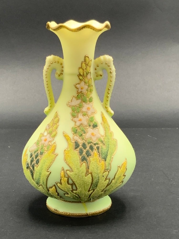 Japanese Coralene Vase c.1909 (1 of 7)