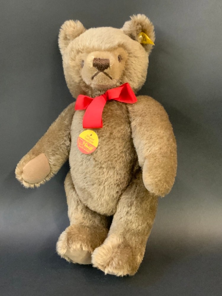 Steiff Mohair Bear (1 of 5)