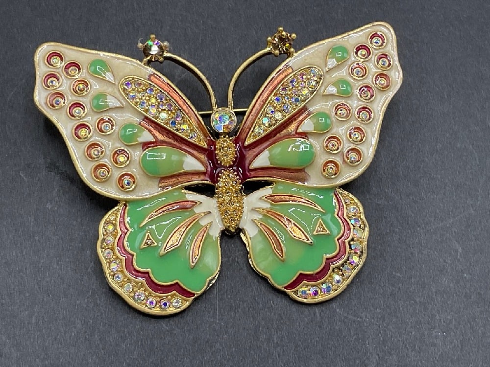 KJL Kenneth J Lane Signed Butterfly Brooch: KJL Kenneth J Lane Signed Butterfly Brooch. Dimensions: 2 1/2” x 3”