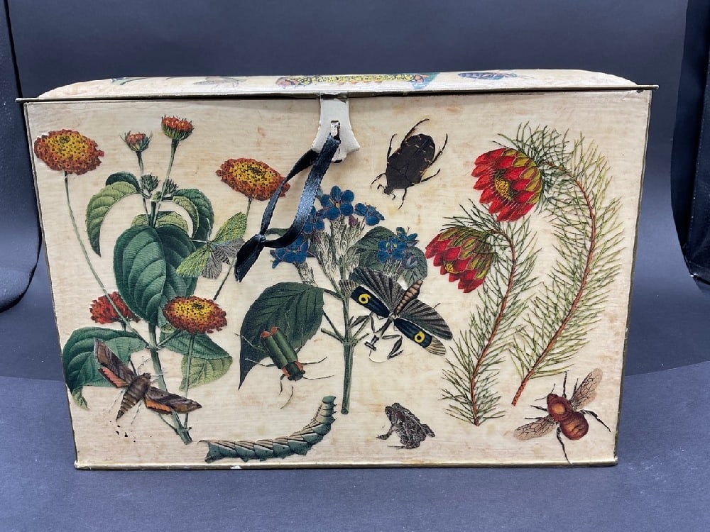 Vintage Canco Decoupage Tin Box (1 of 6)