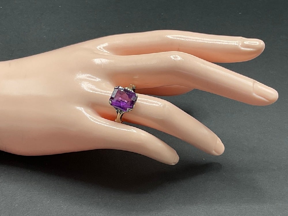 14K White Gold Amethyst Gemstone Ring (1 of 5)