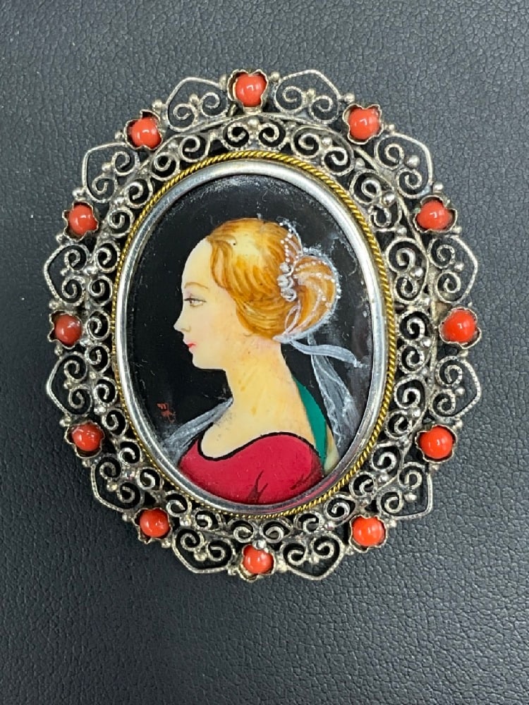 800 Silver Italian Portrait Brooch or Pendant (1 of 3)
