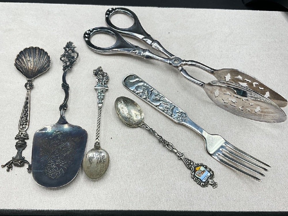 Estate Compiled Italian and Norwegian Silver Flatware: Compiled Estate 800 Italian and 830 Norwegian Silver. Total weight: 198 grams.