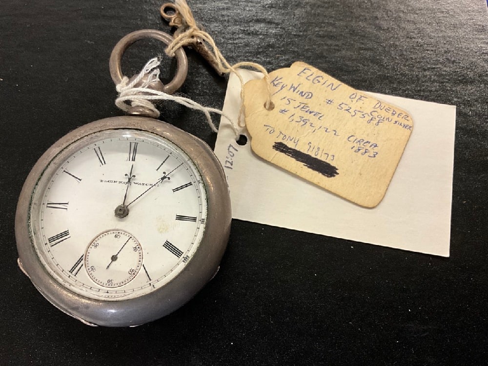 Elgin 15J Key Wind Pocket Watch c. 1883 (1 of 4)