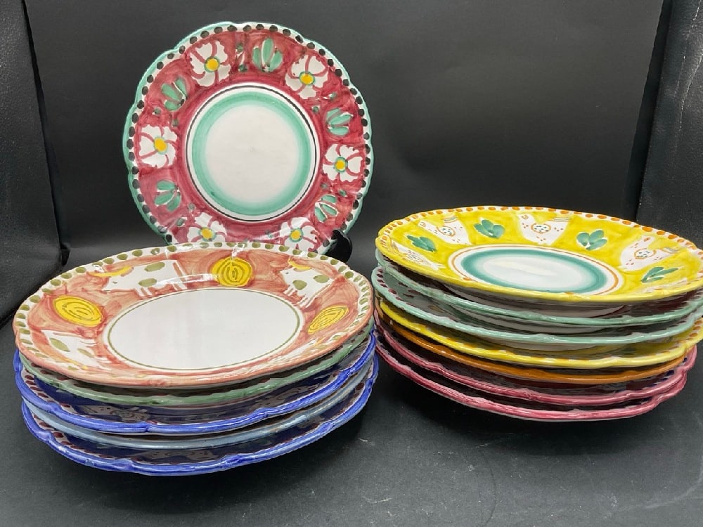 Twelve (12) Vietri Italian Ceramic Dinner Plates (1 of 7)