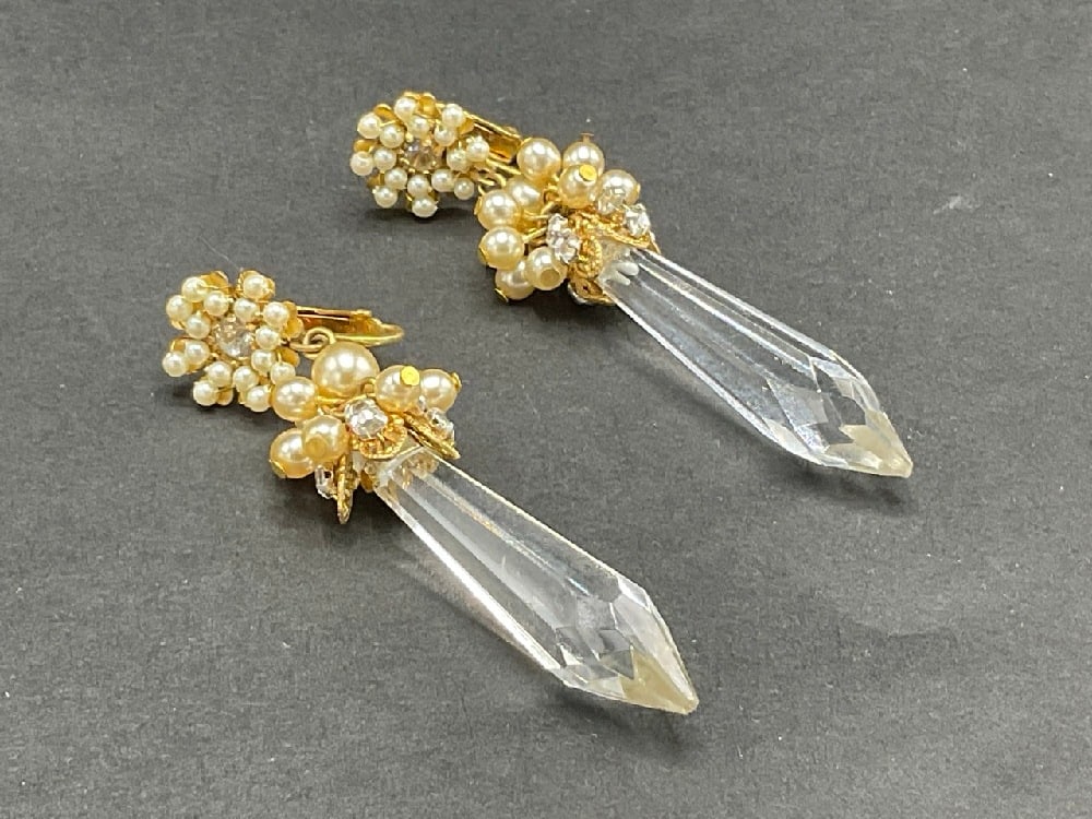 Vintage Miriam Haskell Crystal Drop Earrings (1 of 4)