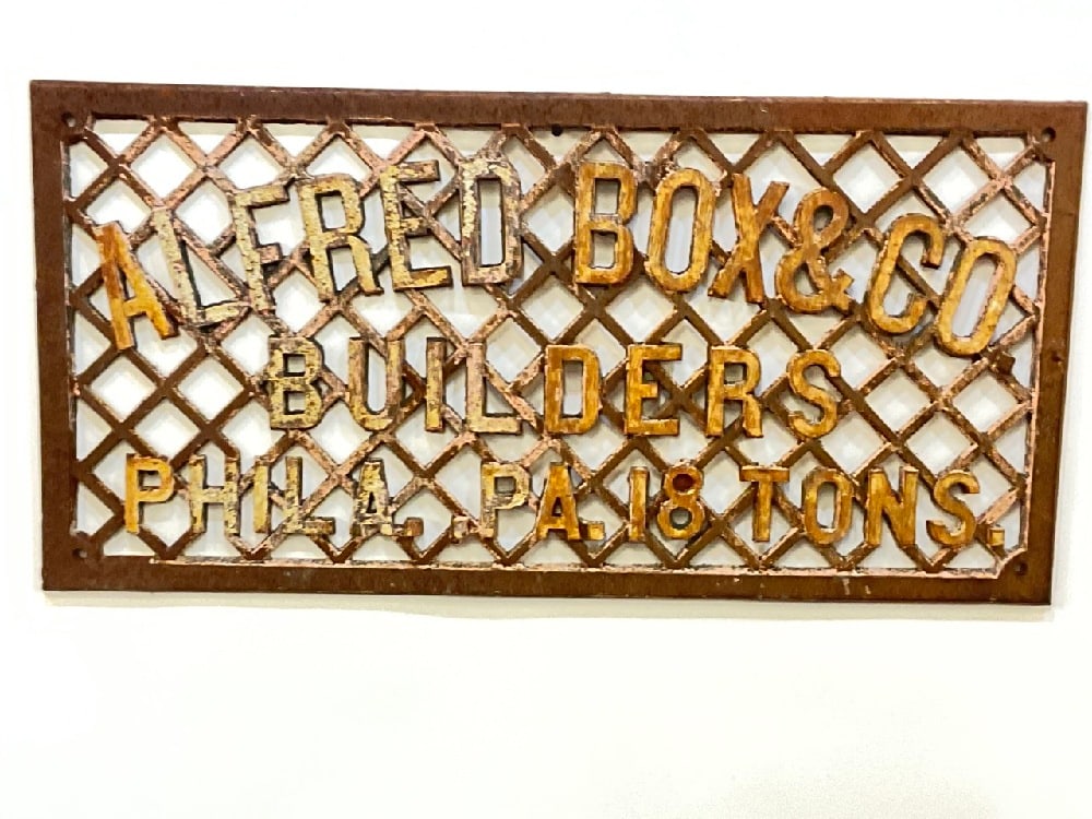 Vintage Alfred Box & Co Wrought Iron Grate Philadelphia PA (1 of 5)