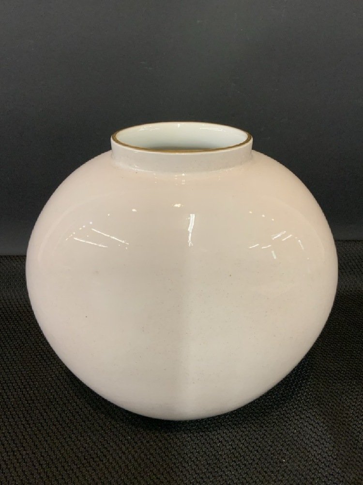 KPM Berlin  Porcelain Vase (1 of 4)
