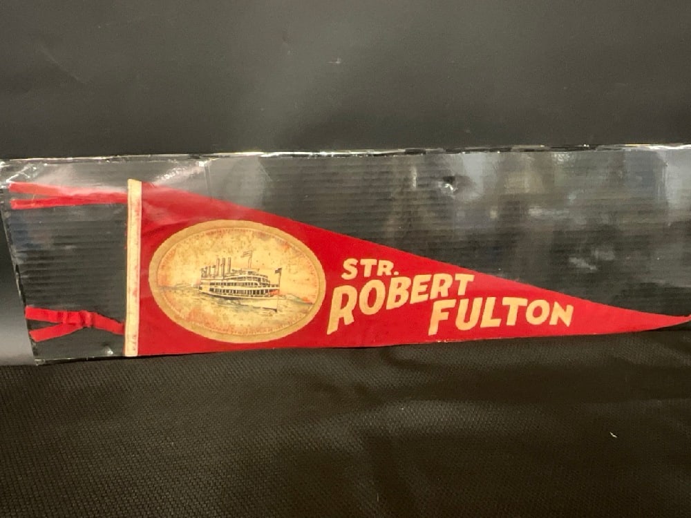 STR. Robert Fulton Pennant Hudson Fulton Celebration: STR. Robert Fulton Pennant- Hudson Fulton Celebration Dimensions: 32” L Good Condition, Please See Preview Photographs