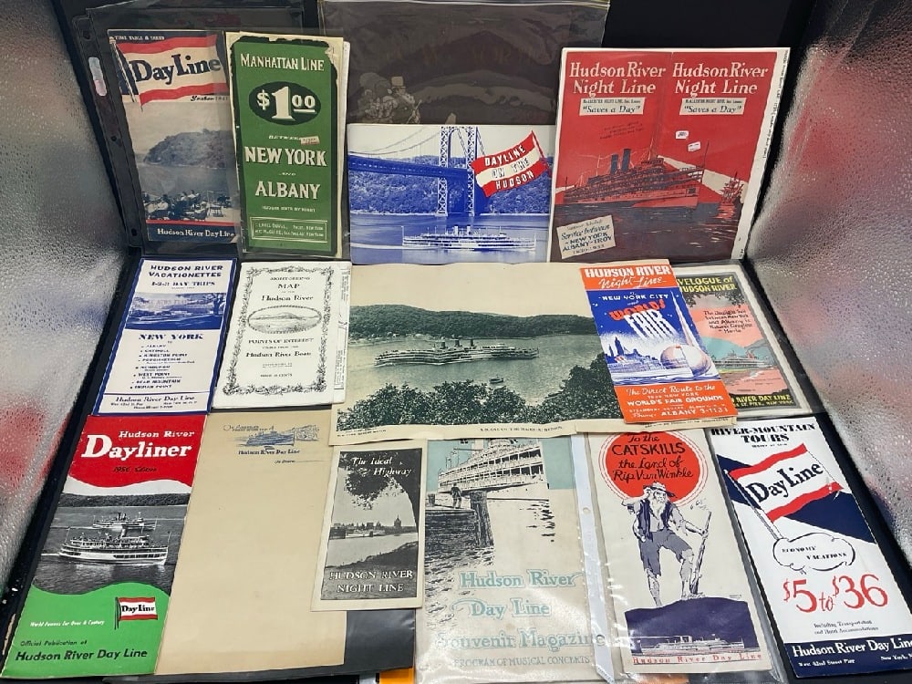 Hudson River Dayline Ephemera: Hudson River Dayline Ephemera.Early 1900’s Brochures and stationary souvenir books