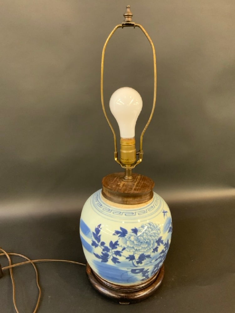 Chinese Canton Table Lamp (1 of 2)