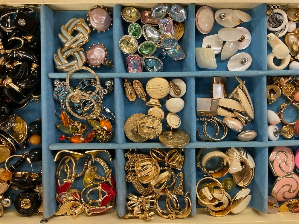 Vintage Large Lot of Costume Earrings with Monet ,Trifari and Laura Burch (1 of 12)