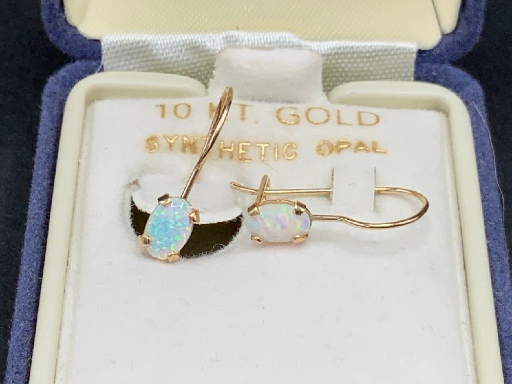 10k Gold Opal Earrings (1 of 4)