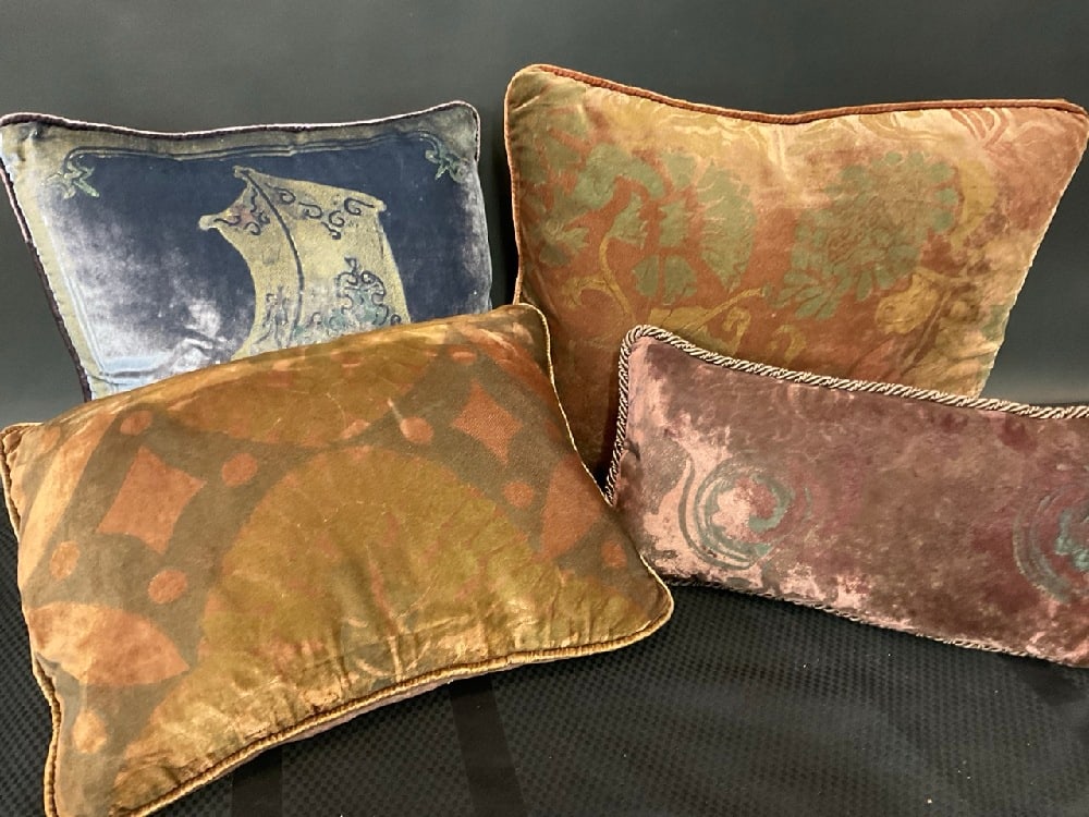 Four (4) Italian Silk Accent Sofa Throw Pillows (1 of 7)