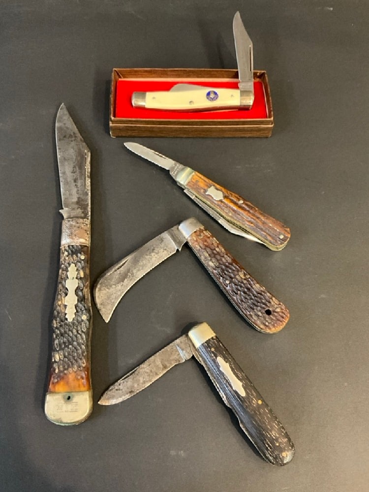 Schrade USA, NY Knife Co. Walden, NY, Schrade Cutlery Co. 125 th Anniversary Schrade USA 150: Schrade USA, NY Knife Co. Walden, NY and Schrade Cutlery Co. 125th Anniversary Schrade USA Five (5) pcsDimensions: Varies from 2 1/4” Blade, 6 1/4 Handle to 4 1/2” Blade, 10”LGood Co