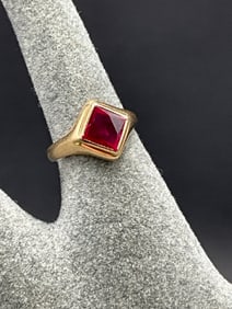 14K Yellow Gold Gemstone Ruby Ring