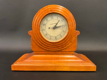 Manning-Bowman Art Deco Birds Eye Maple Wood Mantle Clock