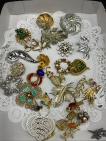 Twenty-Eight (28) Vintage Costume Jewelry Pins