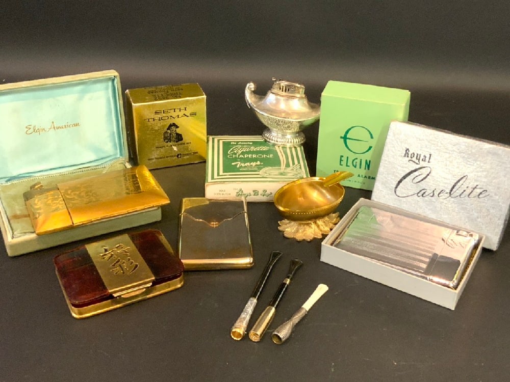 Vintage 40's Era Smoking Accessories Lot (1 of 4)