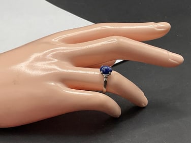 Size 6 14K  White Gold Cabochon Sapphire Ring