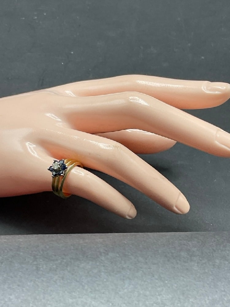 14K White Gold Cornflower Blue Sapphire & Diamond Ring (1 of 5)