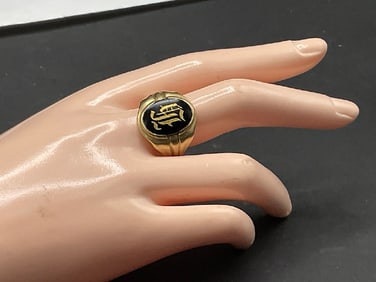 10K Vintage Yellow Gold Men’s Ring w/ Onyx