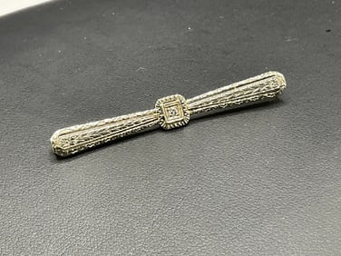 14K White Gold Diamond Bar Pin