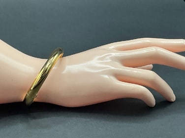 14K Yellow Gold Hinged Bangle Bracelet