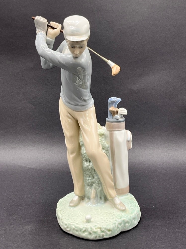 Lladro “Golfer” # 4824 (1 of 4)