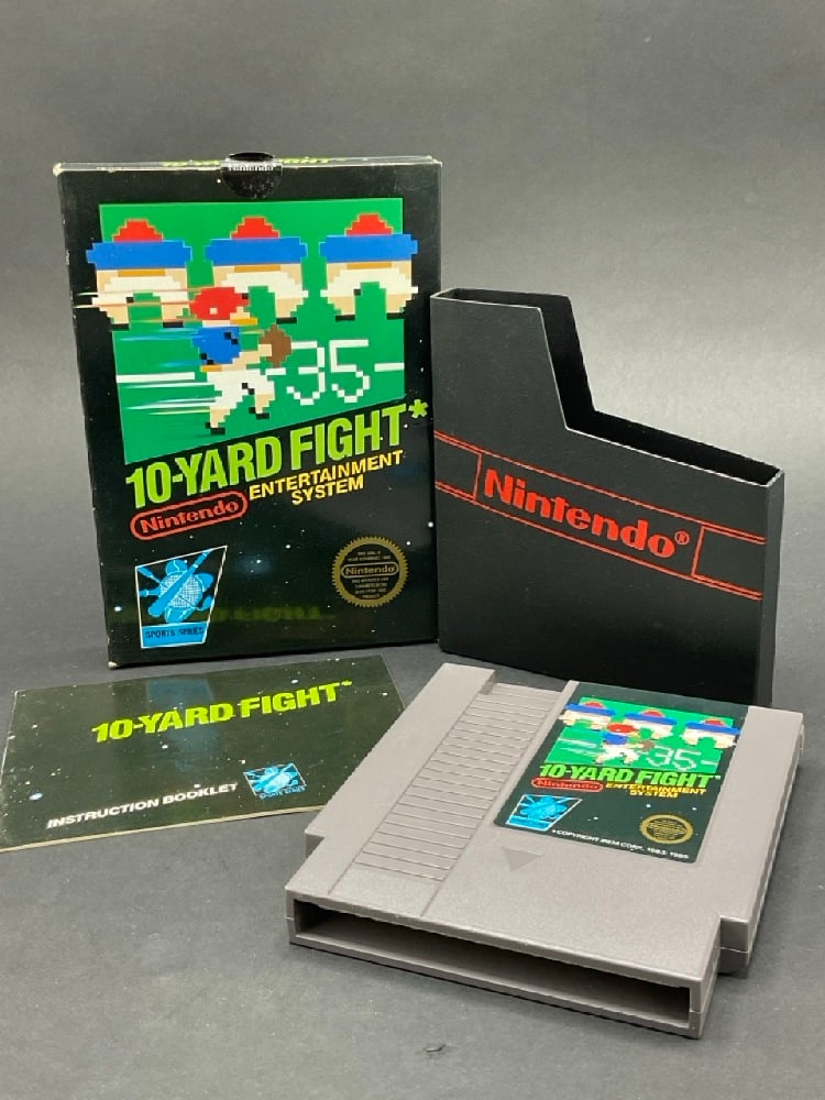 c. 1985 10 Yard Fight Nintendo NES Video Game (1 of 12)