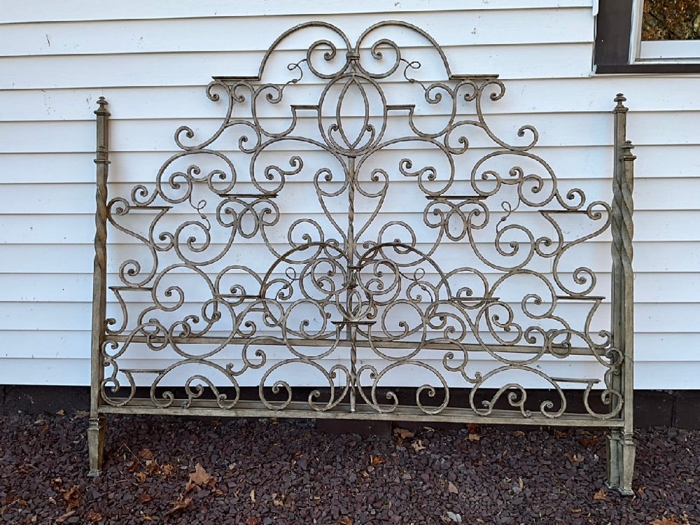 King Size Wrought Iron Bed (1 of 6)